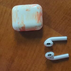 🎧 Apple AirPods (2nd Generation) - Custom Painted Charging Case